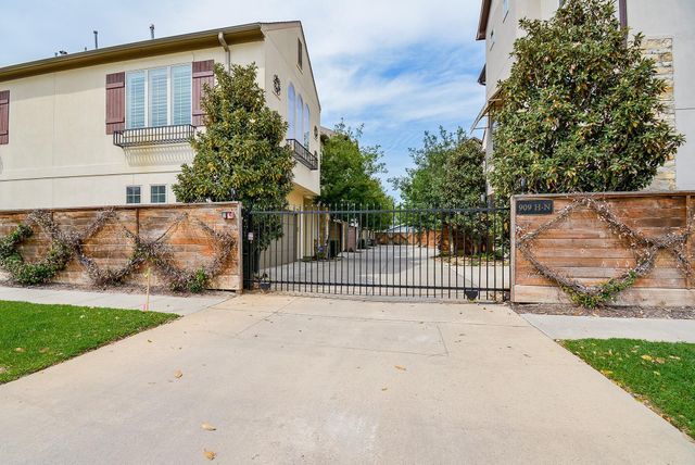 909 W 22nd Street I, Houston, TX 77008