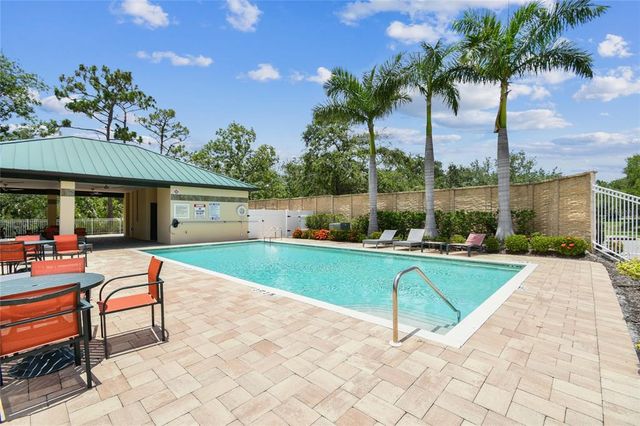 7834 HIDDEN CREEK LOOP 102, Lakewood Ranch, FL 34202