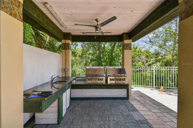 7834 HIDDEN CREEK LOOP 102, Lakewood Ranch, FL 34202