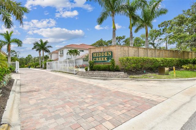 7834 HIDDEN CREEK LOOP 102, Lakewood Ranch, FL 34202