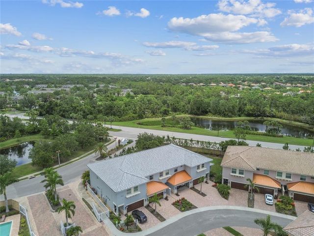 7834 HIDDEN CREEK LOOP 102, Lakewood Ranch, FL 34202
