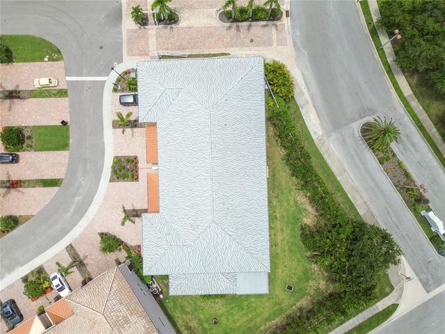 7834 HIDDEN CREEK LOOP 102, Lakewood Ranch, FL 34202