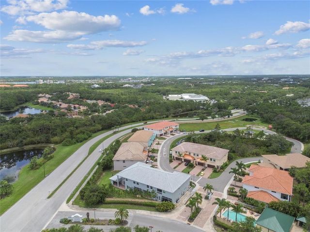 7834 HIDDEN CREEK LOOP 102, Lakewood Ranch, FL 34202