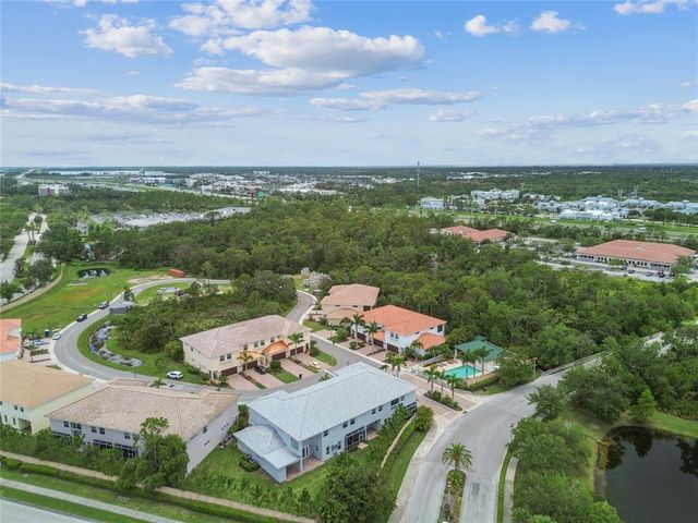 7834 HIDDEN CREEK LOOP 102, Lakewood Ranch, FL 34202