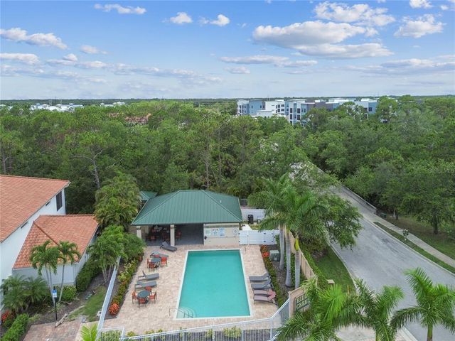 7834 HIDDEN CREEK LOOP 102, Lakewood Ranch, FL 34202