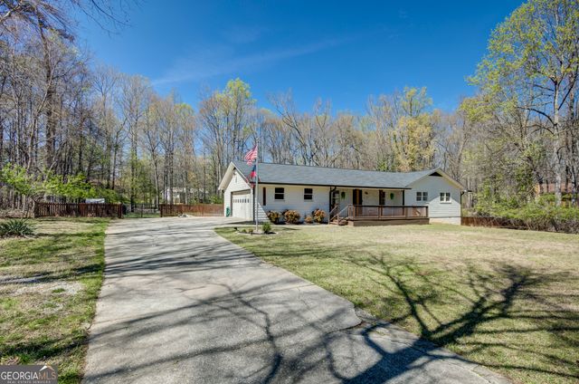 135 Bunny Lane, Fayetteville, GA 30215