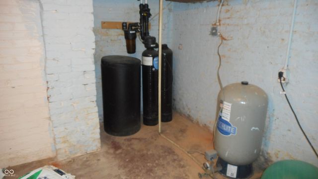 7716-7718 Michigan Road, Indianapolis, IN 46268