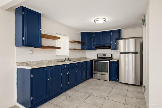 606 S Airport Drive, Weslaco, TX 78596