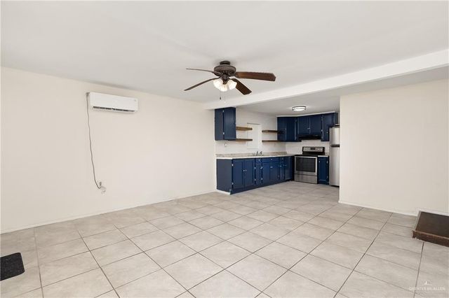 606 S Airport Drive, Weslaco, TX 78596
