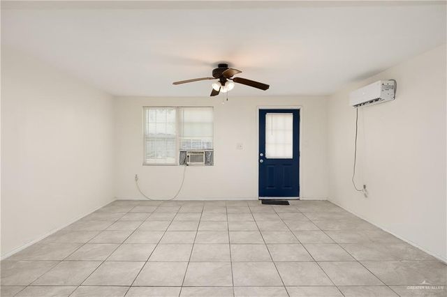 606 S Airport Drive, Weslaco, TX 78596