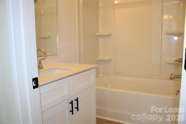 562 W Park Avenue B, Mooresville, NC 28115