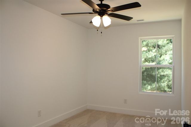 562 W Park Avenue B, Mooresville, NC 28115