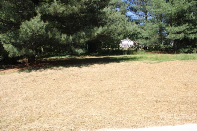 562 W Park Avenue B, Mooresville, NC 28115