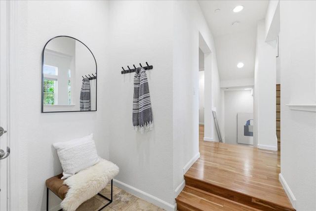 731 Seneca Terrace, Sunnyvale, CA 94087