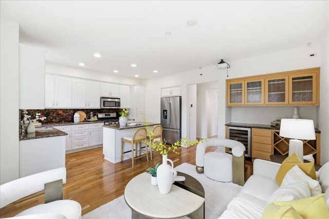 731 Seneca Terrace, Sunnyvale, CA 94087