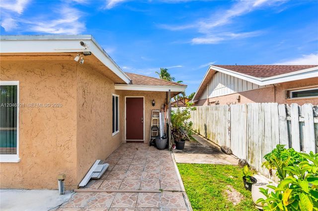 7421 SW 14th Court, North Lauderdale, FL 33068