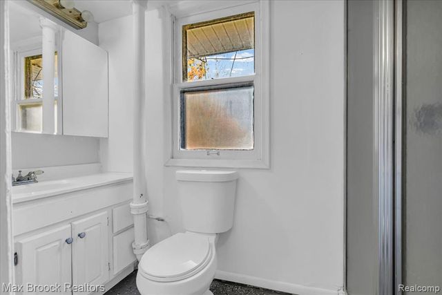 29676 Westbrook Parkway, Southfield, MI 48076