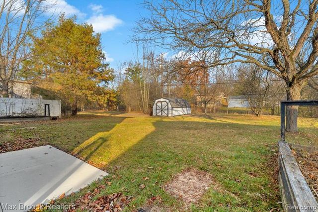 29676 Westbrook Parkway, Southfield, MI 48076