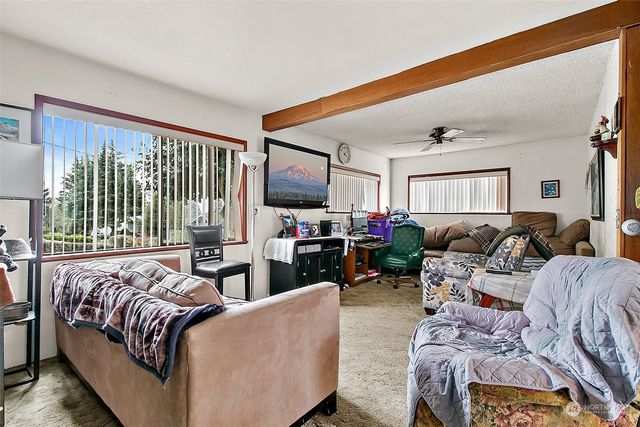 2416 NE 16th Street, Renton, WA 98056