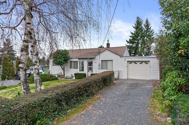 2416 NE 16th Street, Renton, WA 98056