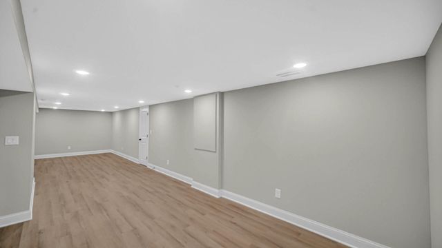 2933 W 38th Place, Hobart, IN 46342