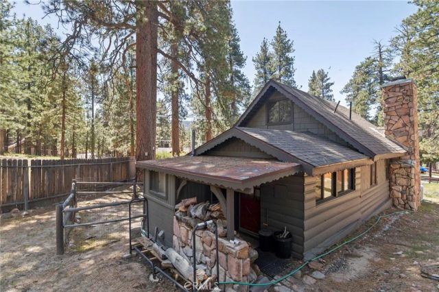 459 Edgemoor, Big Bear Lake, CA 92315