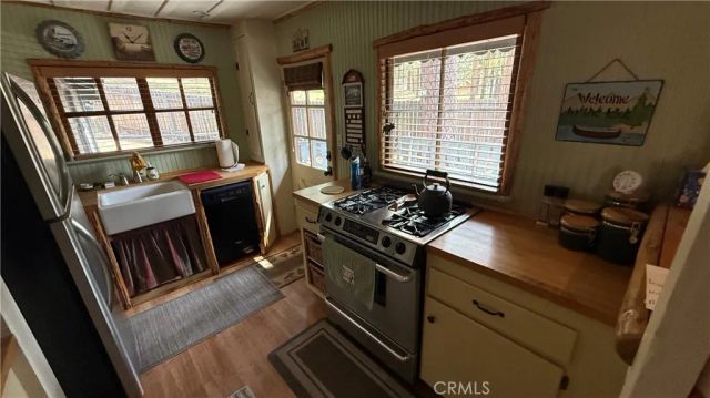 459 Edgemoor, Big Bear Lake, CA 92315