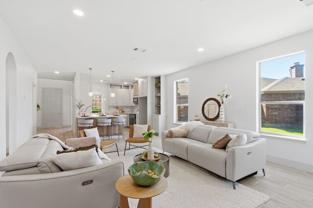 1902 Bentwood Court, Grapevine, TX 76051