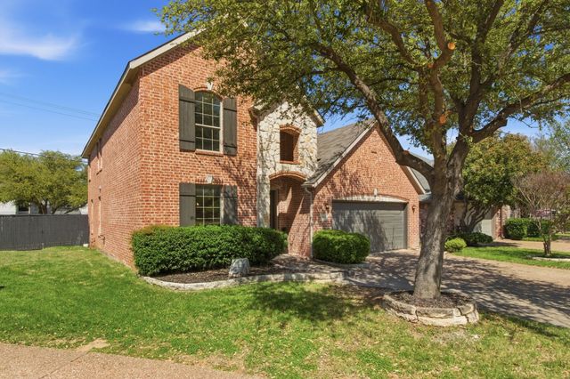 1902 Bentwood Court, Grapevine, TX 76051