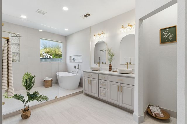 1902 Bentwood Court, Grapevine, TX 76051