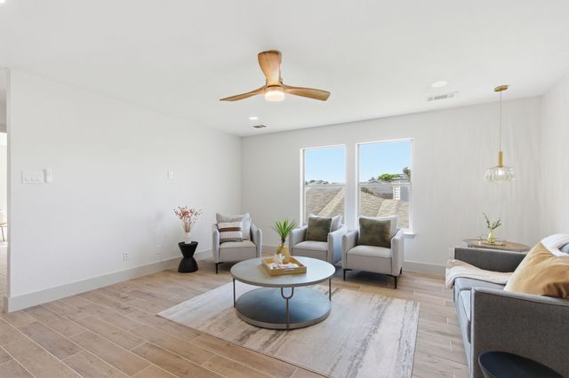 1902 Bentwood Court, Grapevine, TX 76051