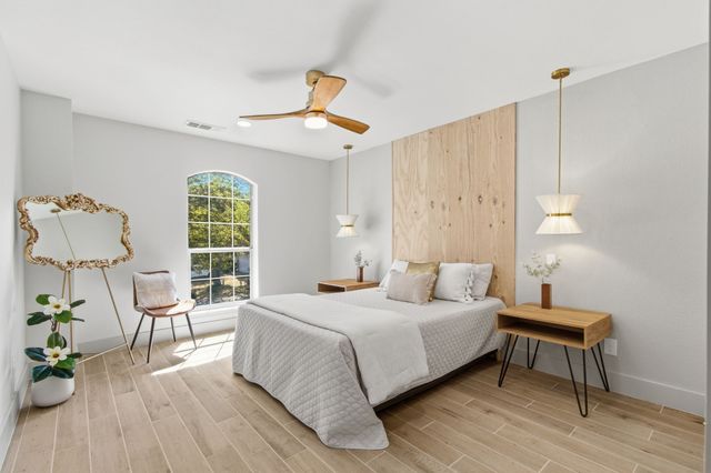 1902 Bentwood Court, Grapevine, TX 76051