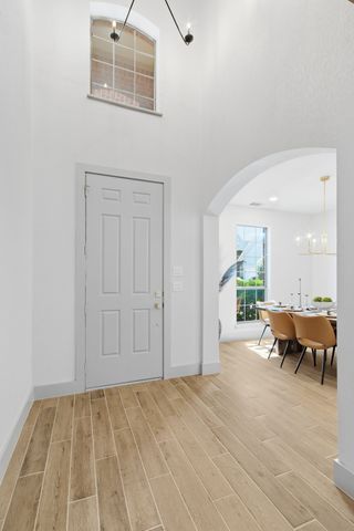 1902 Bentwood Court, Grapevine, TX 76051