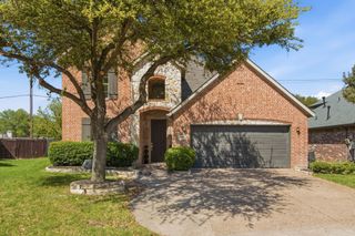 1902 Bentwood Court, Grapevine, TX 76051