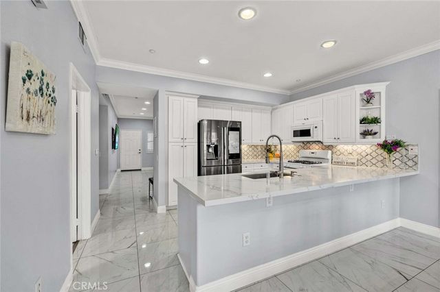 17772 Independence Ln, Fountain Valley, CA 92708