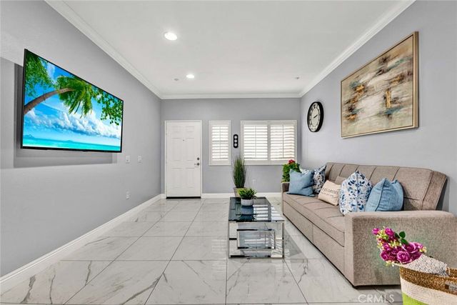 17772 Independence Ln, Fountain Valley, CA 92708