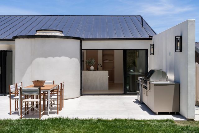 5826 Soledad Mountain Rd, La Jolla, CA 92037