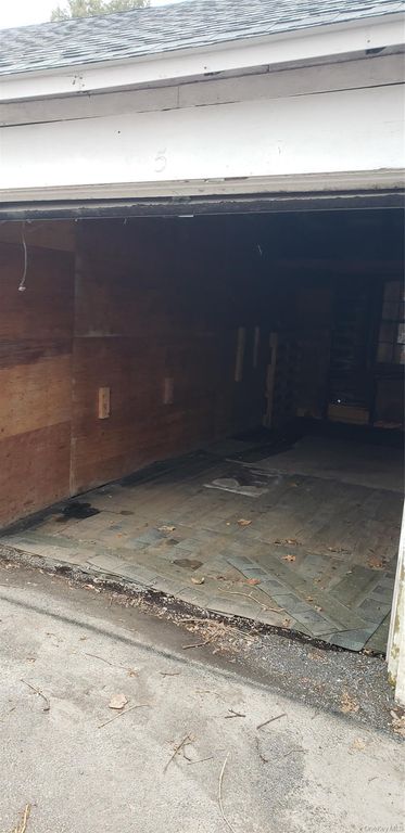 135 Fullerton Avenue, Newburgh, NY 12550 — photo 3