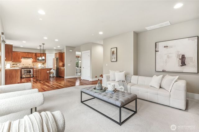 5205 NE 10th Street, Renton, WA 98059