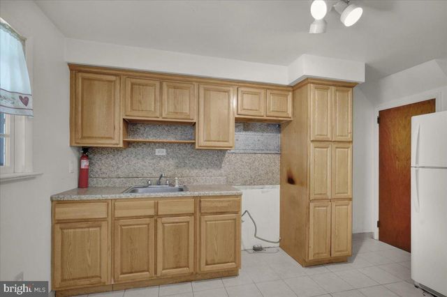 1257 FREMONT ST, Lancaster, PA 17603