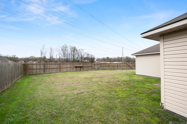 11371 Rossow Ct, Denham Springs, LA 70726