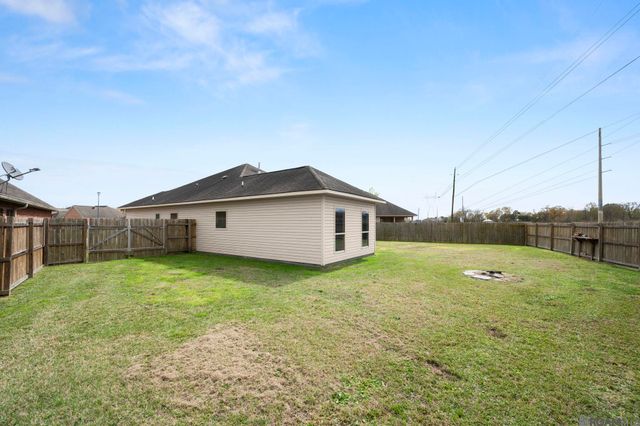 11371 Rossow Ct, Denham Springs, LA 70726