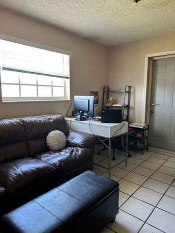 7960 NW 174th Street, Hialeah, FL 33015