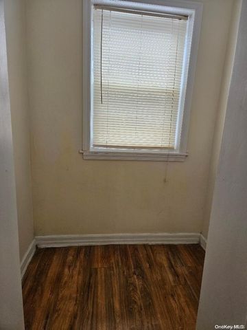 560 E Broadway Side, Long Beach, NY 11561