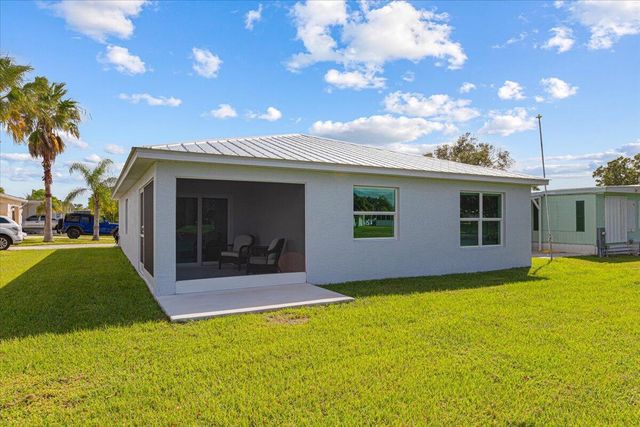 10 Juan Carlos Lane, Port St. Lucie, FL 34952