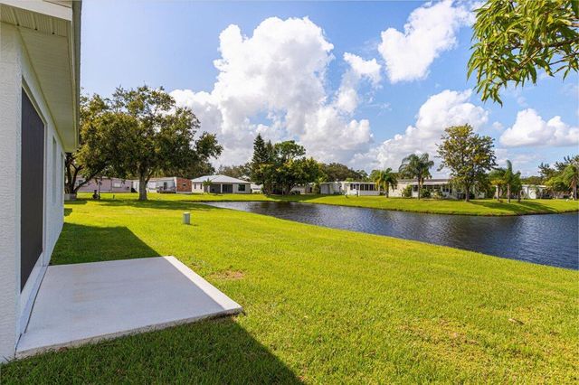10 Juan Carlos Lane, Port St. Lucie, FL 34952