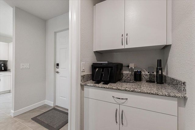 10 Juan Carlos Lane, Port St. Lucie, FL 34952