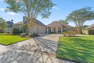 37315 Lakeshore Ave, Prairieville, LA 70769