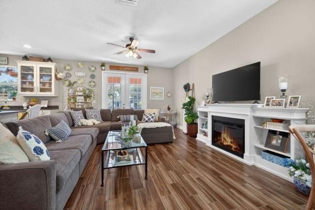 6905 OLD BENTON DRIVE, Apollo Beach, FL 33572