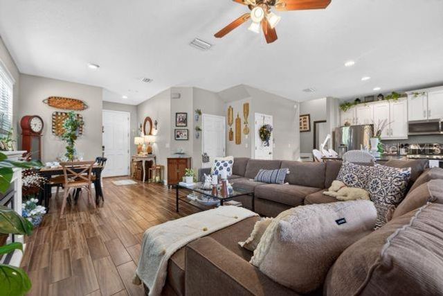 6905 OLD BENTON DRIVE, Apollo Beach, FL 33572